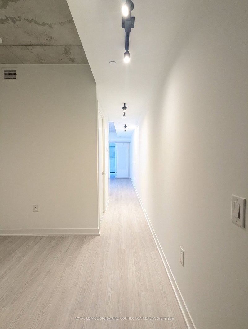 315 - 195 McCaul St, Toronto, M5T 1W6 | Image 3