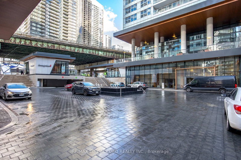 2015 - 17 Bathurst St, Toronto, M5V 0N1 | Image 2