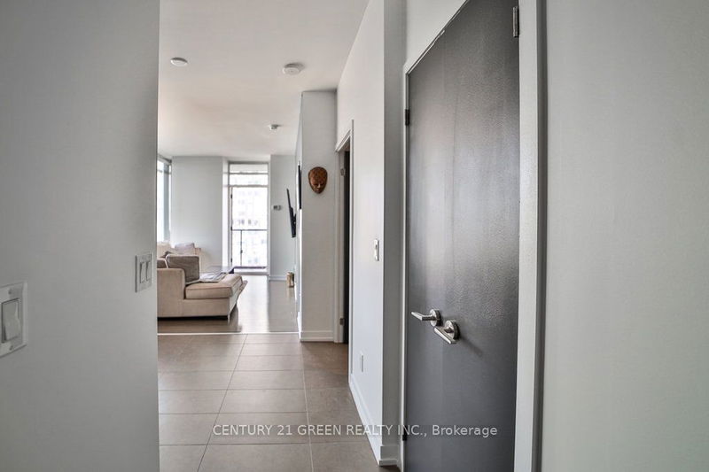  2404 - 170 Fort York Blvd  Toronto, M5V 0E6 | Image 3