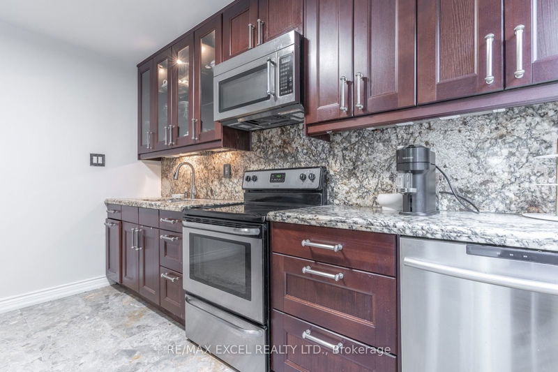 47 Anndale Dr  Toronto, M2N 2W9 | Image 19