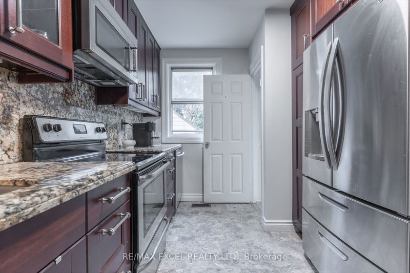 47 Anndale Dr  Toronto, M2N 2W9 | Image 20