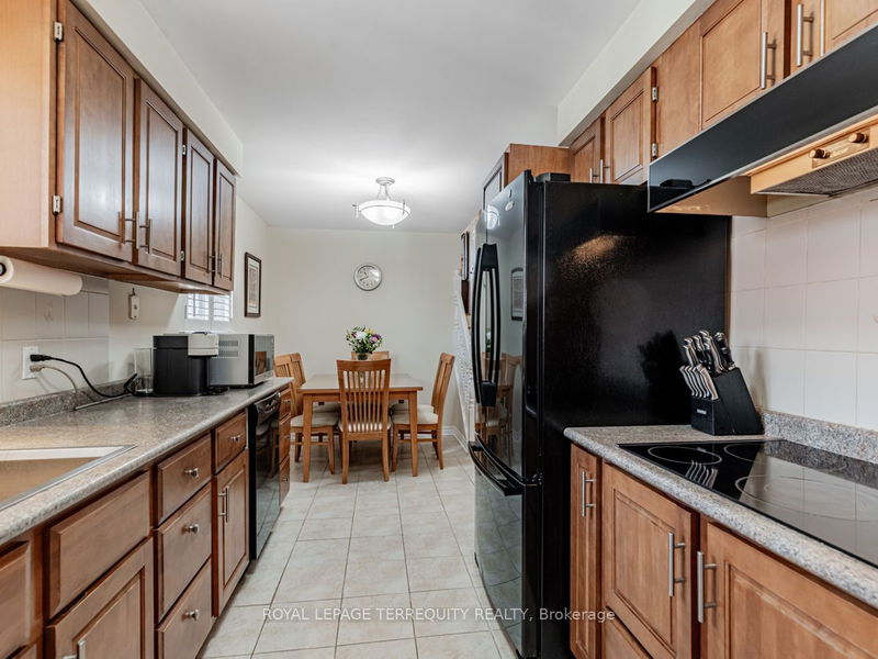 89 Painswick Cres  Toronto, M2J 3M5 | Image 12