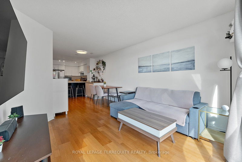  1512 - 231 Fort York Blvd  Toronto, M5V 1B2 | Image 12