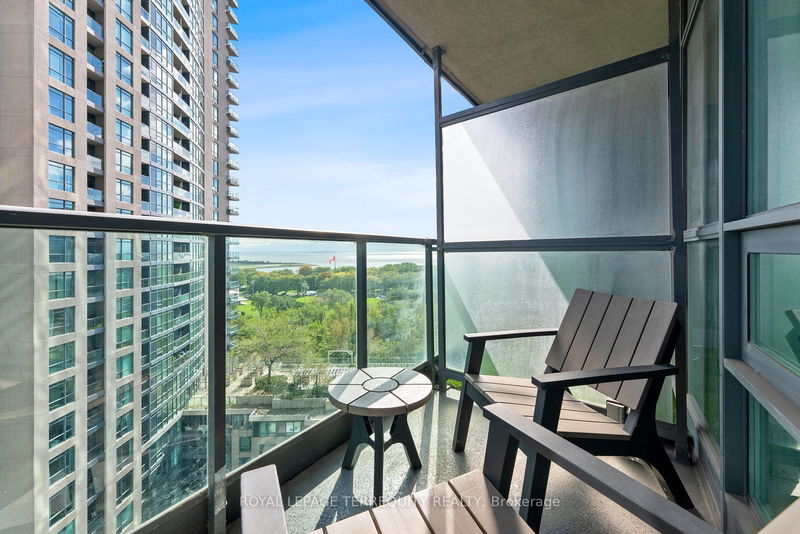  1512 - 231 Fort York Blvd  Toronto, M5V 1B2 | Image 21