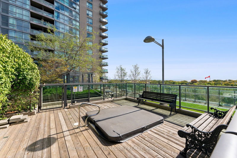  1512 - 231 Fort York Blvd  Toronto, M5V 1B2 | Image 34