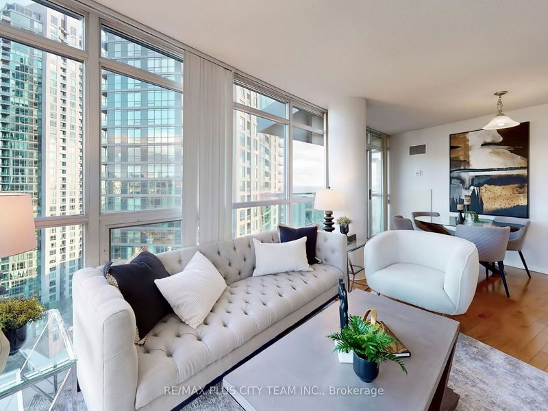  1811 - 231 Fort York Blvd  Toronto, M5V 1B2 | Image 4