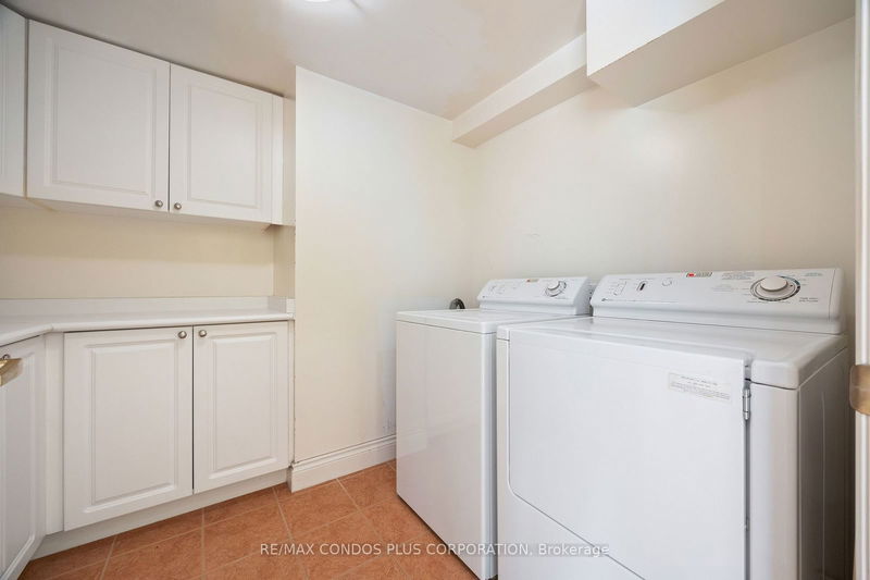  1610 - 889 Bay St  Toronto, M5S 3K5 | Image 33