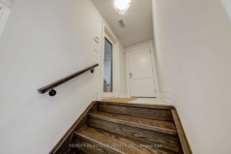 145 Kingsdale Ave  Toronto, M2N 3W8 | Image 34