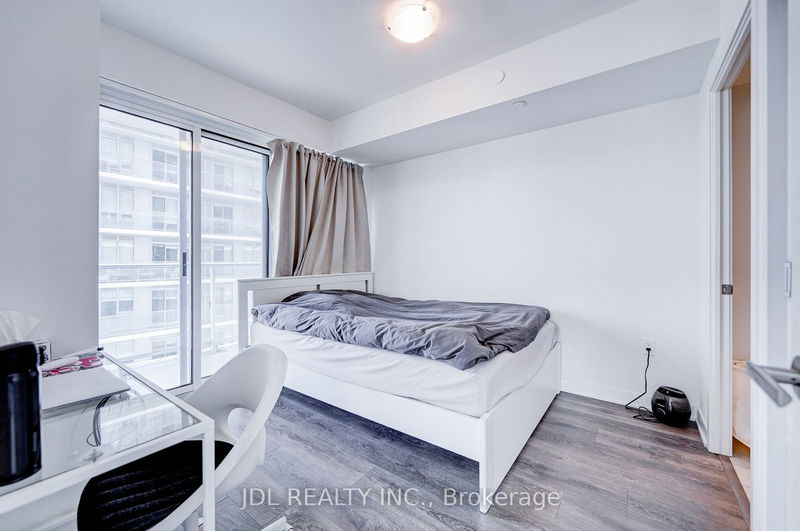  3104 - 99 Broadway Ave  Toronto, M4P 0E3 | Image 11