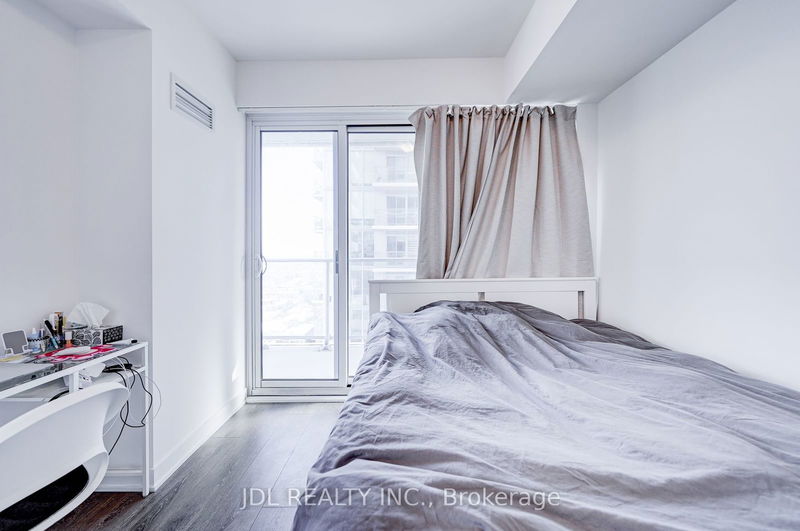  3104 - 99 Broadway Ave  Toronto, M4P 0E3 | Image 12