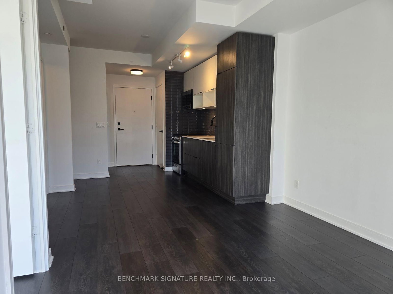 180 Mill Street, Unit S523 - Photo 3