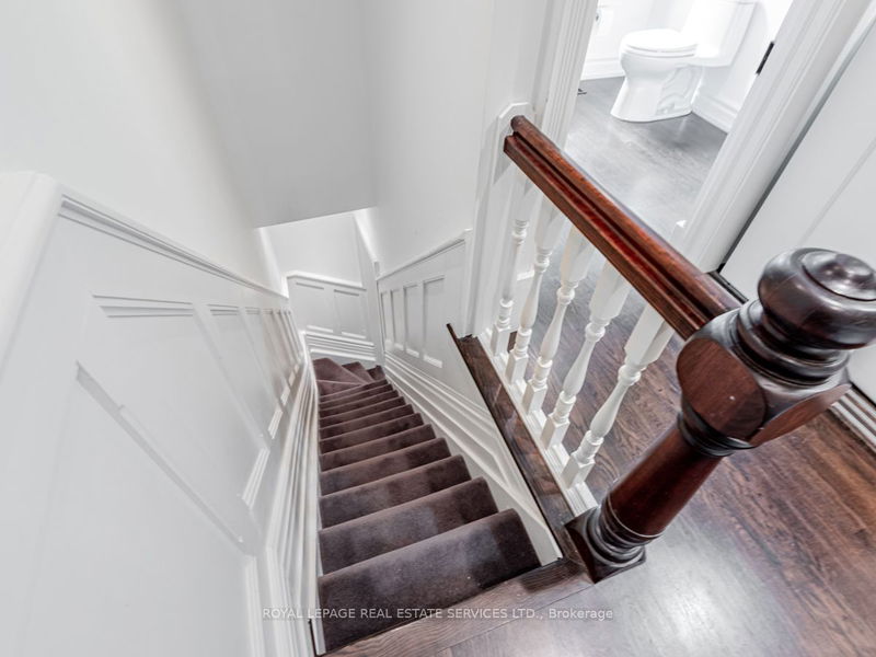 20 Howland Ave  Toronto, M5R 3B3 | Image 22