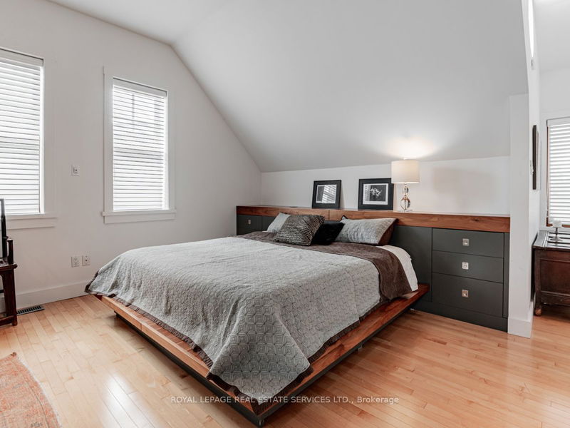 20 Howland Ave  Toronto, M5R 3B3 | Image 24