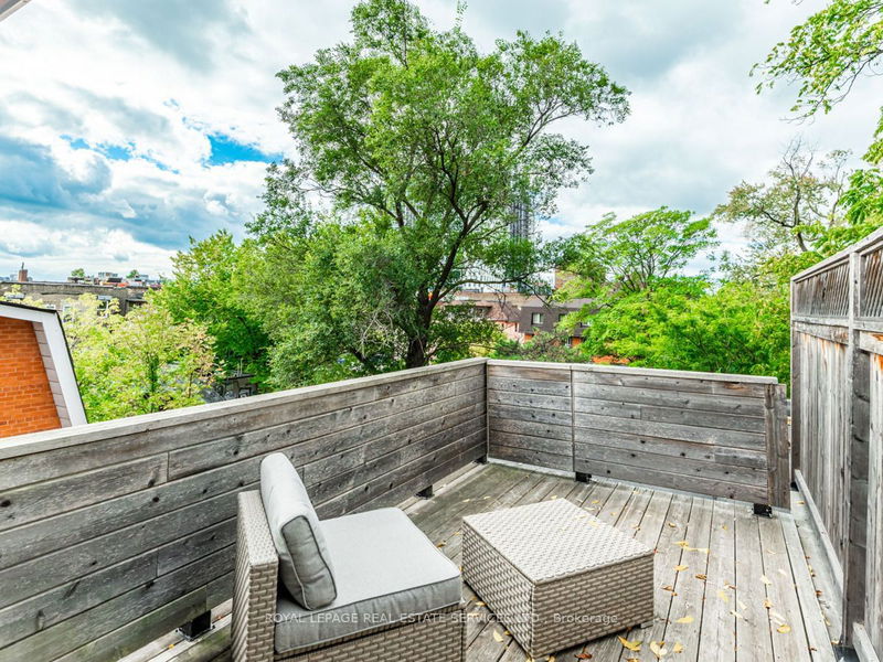 20 Howland Ave  Toronto, M5R 3B3 | Image 36