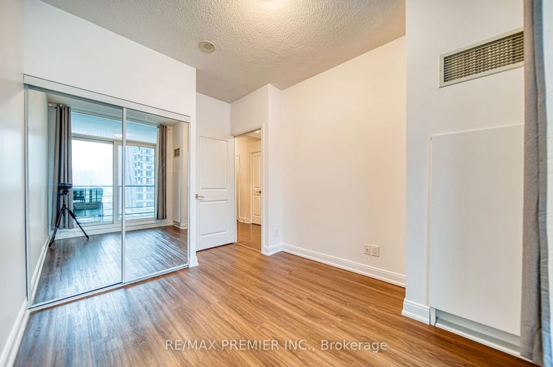  1404 - 1 Scott St  Toronto, M5E 1A1 | Image 25