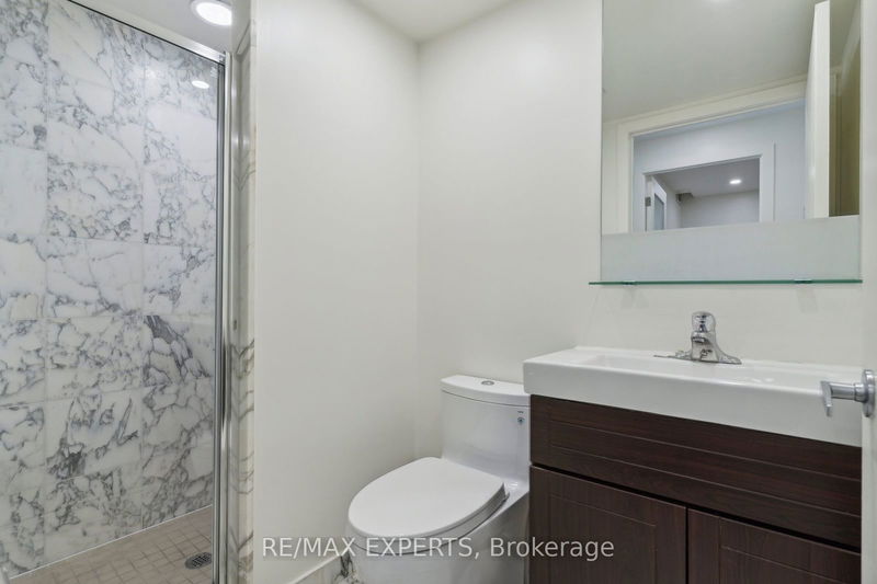  607 - 208 Queens Quay W Toronto, M5J 2Y5 | Image 12