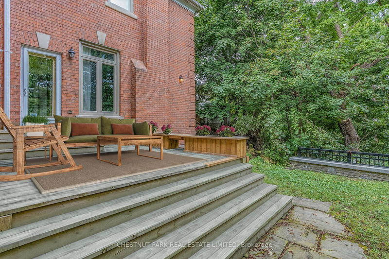 52 Strathgowan Ave  Toronto, M4N 1B9 | Image 23