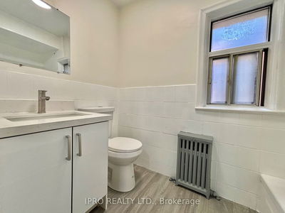 Unit 2R — 527 Queen St, Toronto - Waterfront Communities C1 image-0-4
