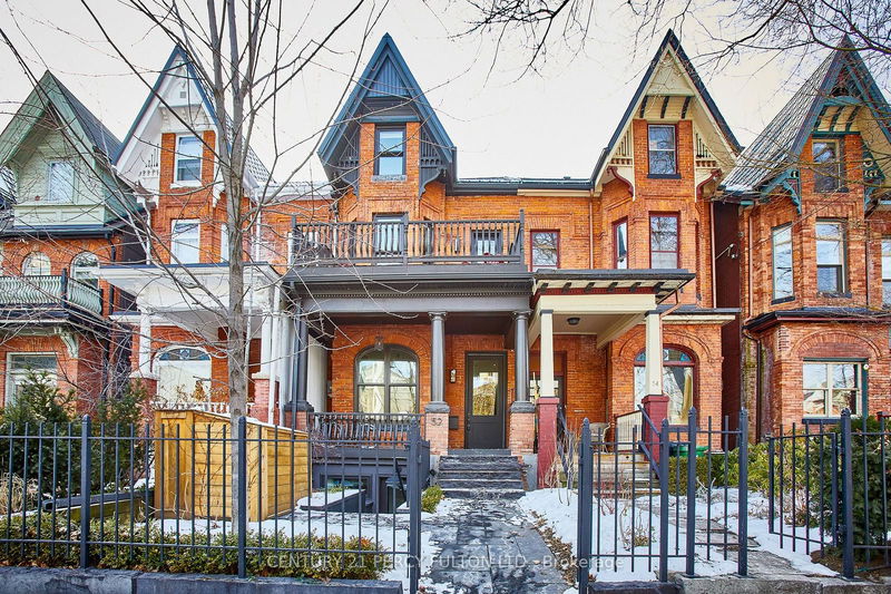 home for lease on 52 Robert Street