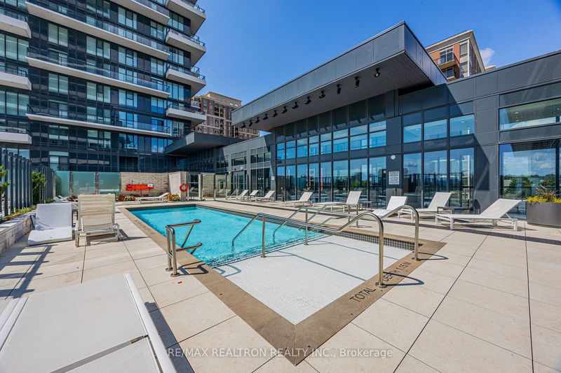  1510 - 30 Inn On The Park Dr  Toronto, M3C 0P7 | Image 32