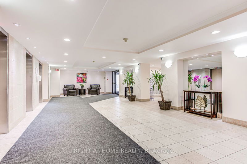  403 - 5 Old Sheppard Ave  Toronto, M2J 4K3 | Image 3