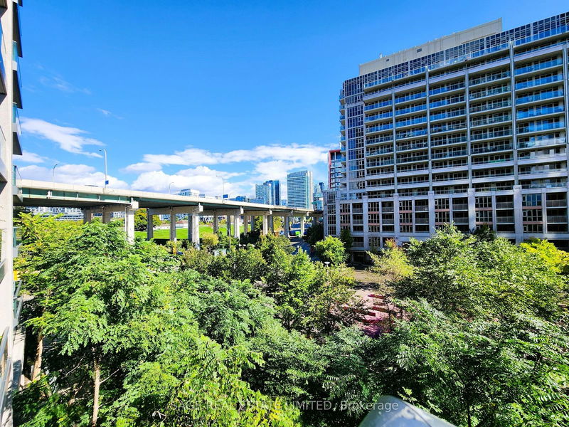  477 - 209 Fort York Blvd  Toronto, M5V 4A1 | Image 11