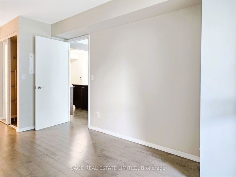  477 - 209 Fort York Blvd  Toronto, M5V 4A1 | Image 20