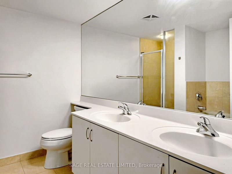  477 - 209 Fort York Blvd  Toronto, M5V 4A1 | Image 23