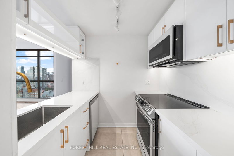  1803 - 281 Mutual St  Toronto, M4Y 3C4 | Image 11