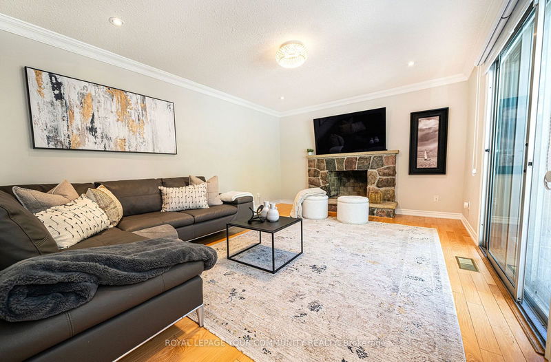 24 Abbeywood Tr  Toronto, M3B 3B3 | Image 18