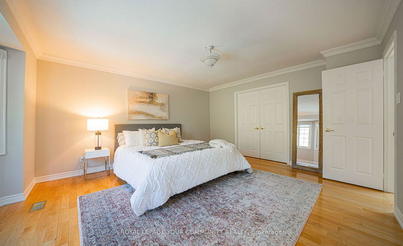 24 Abbeywood Tr  Toronto, M3B 3B3 | Image 21