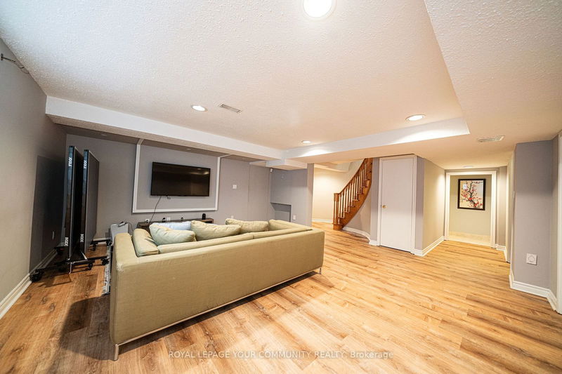 24 Abbeywood Tr  Toronto, M3B 3B3 | Image 27