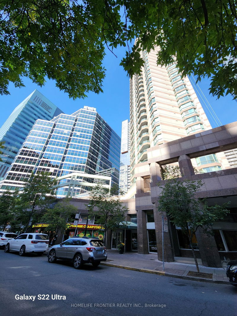 38 Elm St #2006, Toronto, Ontario (MLS C9394463)