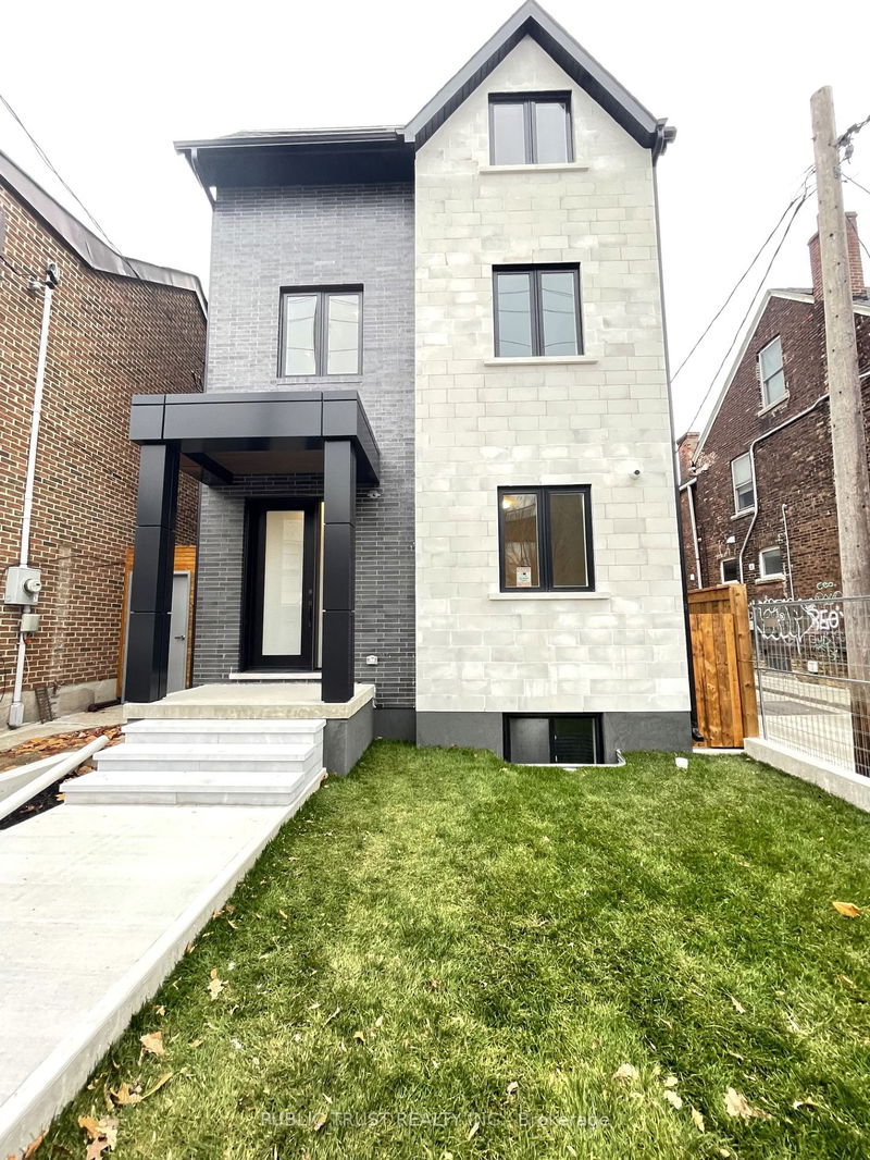 home for lease on 2&3 Flr-165 Manning Avenue