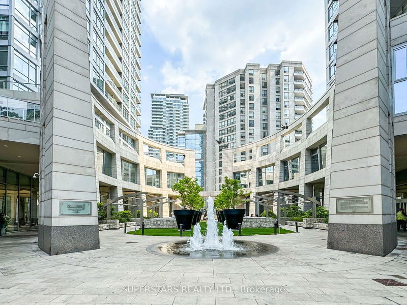  4510 - 2221 Yonge St  Toronto, M4S 0B8 | Image 22