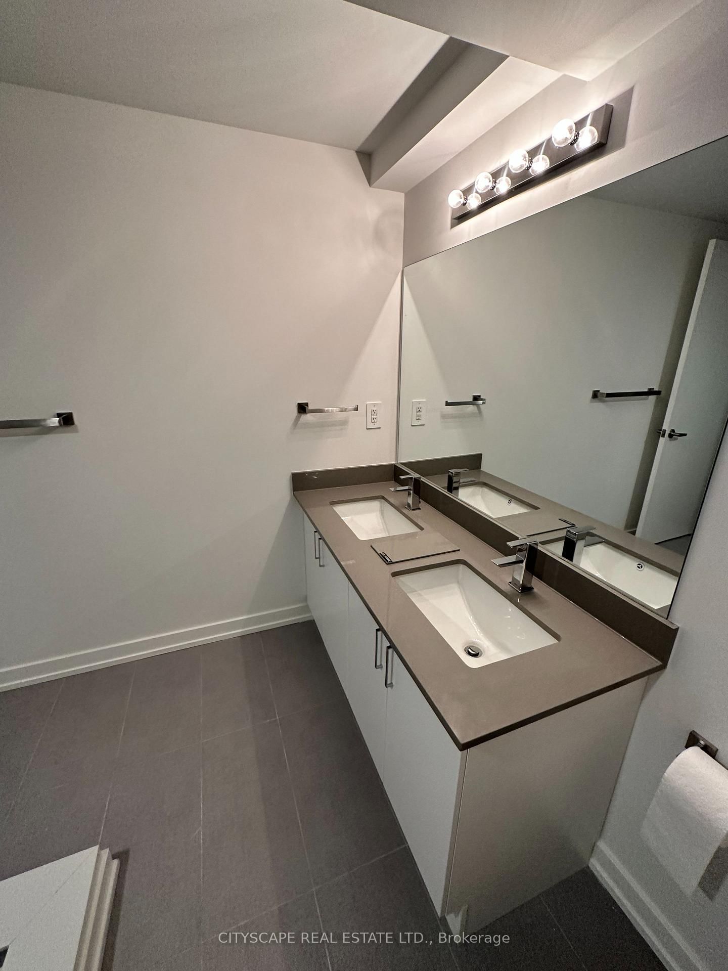 1660 Victoria Park Avenue E, Unit 219 - Photo 8