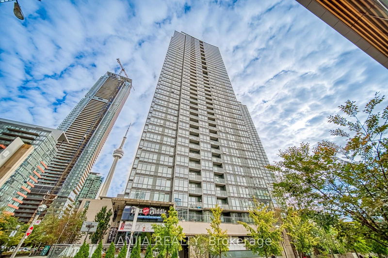  1803 - 15 Fort York Blvd  Toronto, M5V 3Y4 | Image 2