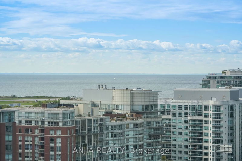  1803 - 15 Fort York Blvd  Toronto, M5V 3Y4 | Image 31