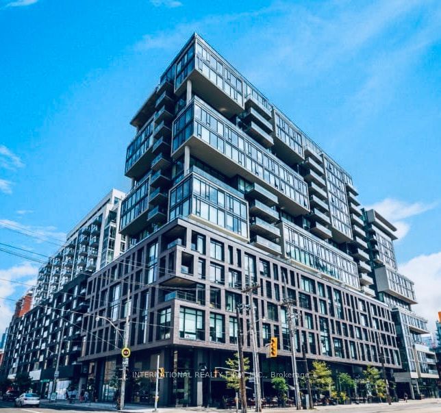  815 - 111 Bathurst St  Toronto, M5V 0M9 | Image 1