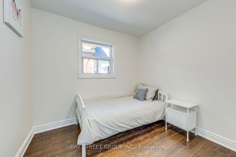 90 Avondale Ave  Toronto, M2N 2V2 | Image 15