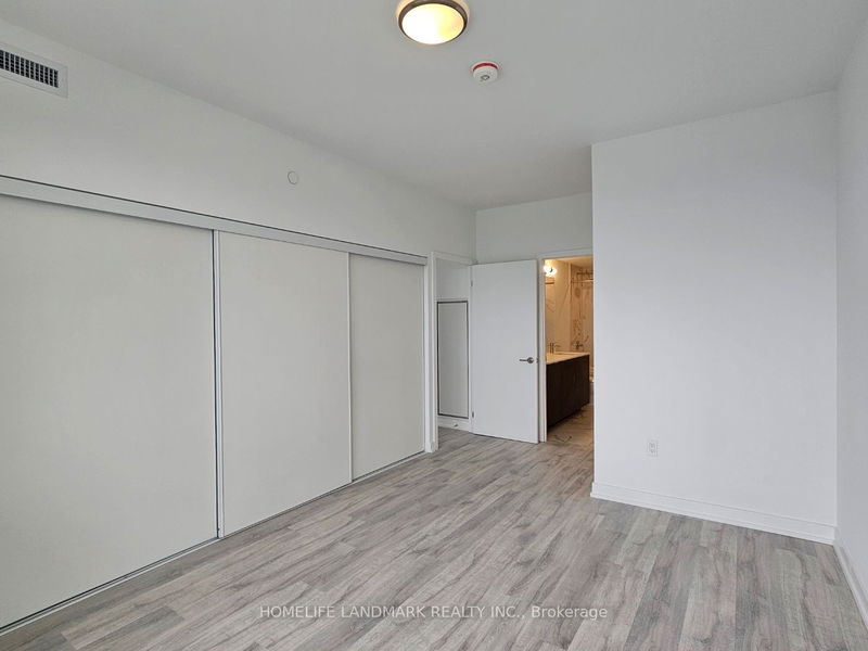  S1006 - 8 Olympic Garden Dr  Toronto, M2M 0B9 | Image 5