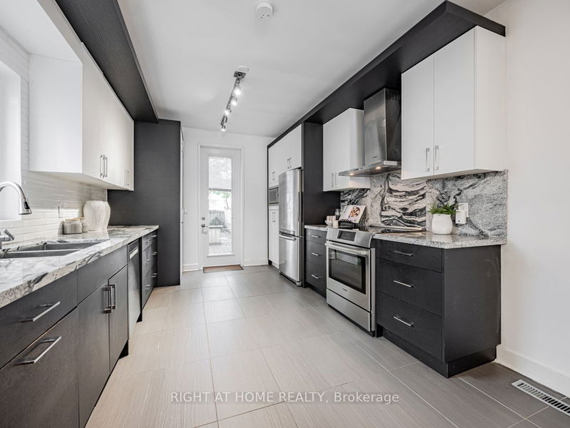 243 Christie St  Toronto, M6G 3B5 | Image 10