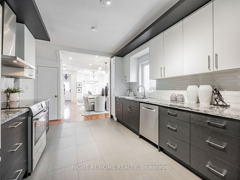 243 Christie St  Toronto, M6G 3B5 | Image 13