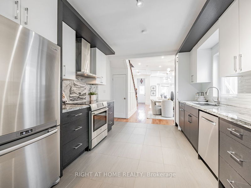 243 Christie St  Toronto, M6G 3B5 | Image 14