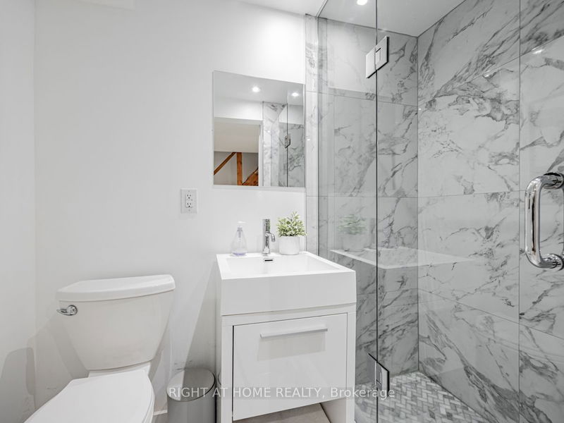 243 Christie St  Toronto, M6G 3B5 | Image 21