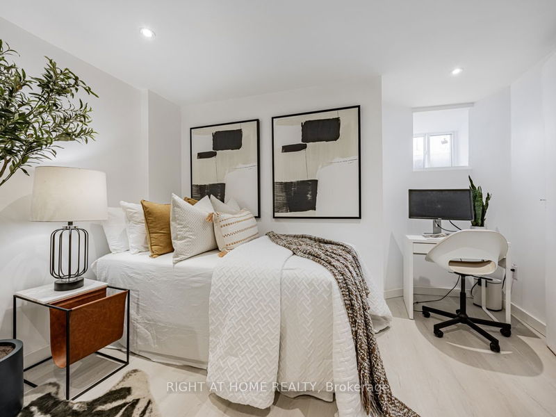 243 Christie St  Toronto, M6G 3B5 | Image 23