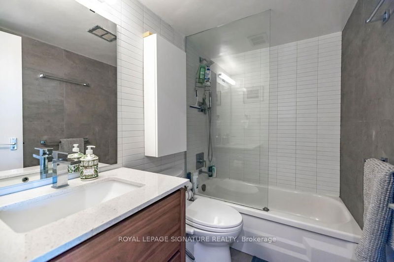  2310 - 40 Homewood Ave  Toronto, M4Y 2K2 | Image 13