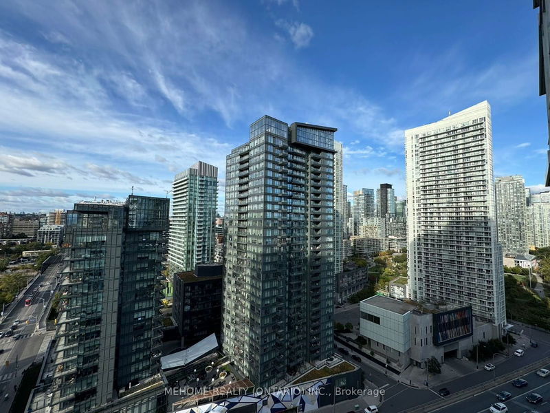 home for lease on 2503-19 Bathurst Street