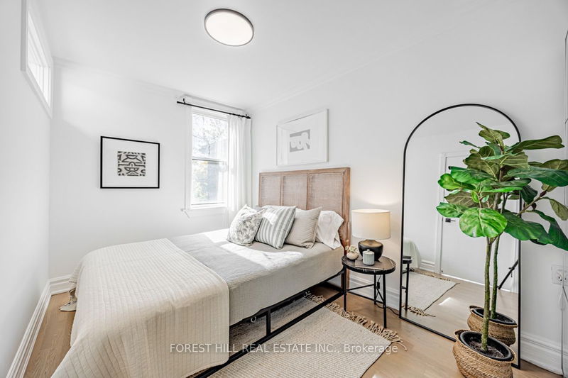 115 1/2 Marlborough Ave  Toronto, M5R 1X5 | Image 24