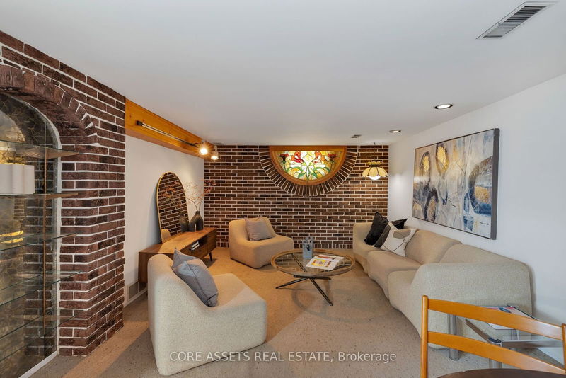 9 Lyndale Dr  Toronto, M2N 2X9 | Image 23